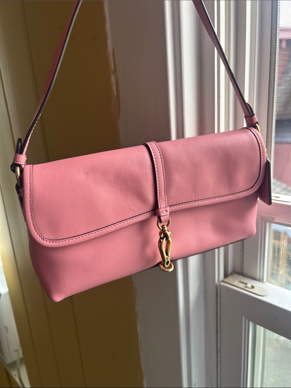 COACH- Pink Leather Shoulder Bag with Gold Hardware - Picture 7 of 7